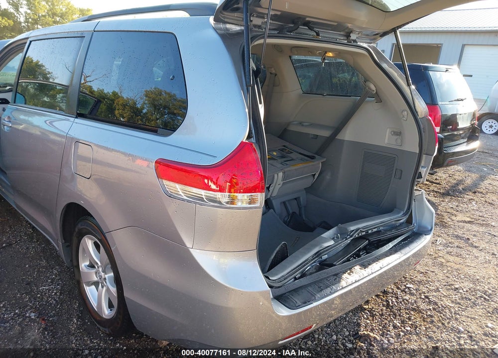 2011 TOYOTA SIENNA LE V6 AUTO ACCESS SEAT VIN: 5TDKK3DC9BS099832