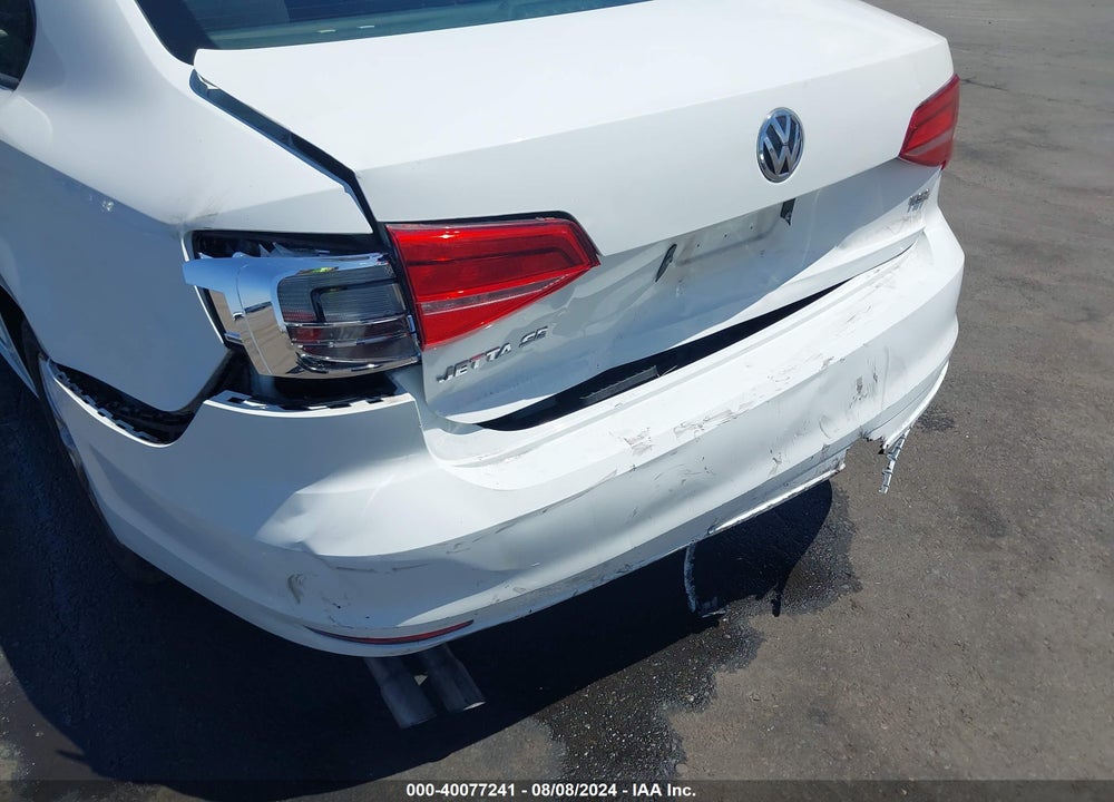 2015 VOLKSWAGEN JETTA 1.8T SE VIN: 3VWD17AJ3FM237616