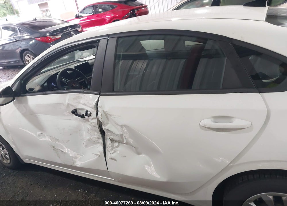 2021 KIA FORTE FE VIN: 3KPF24AD1ME303105