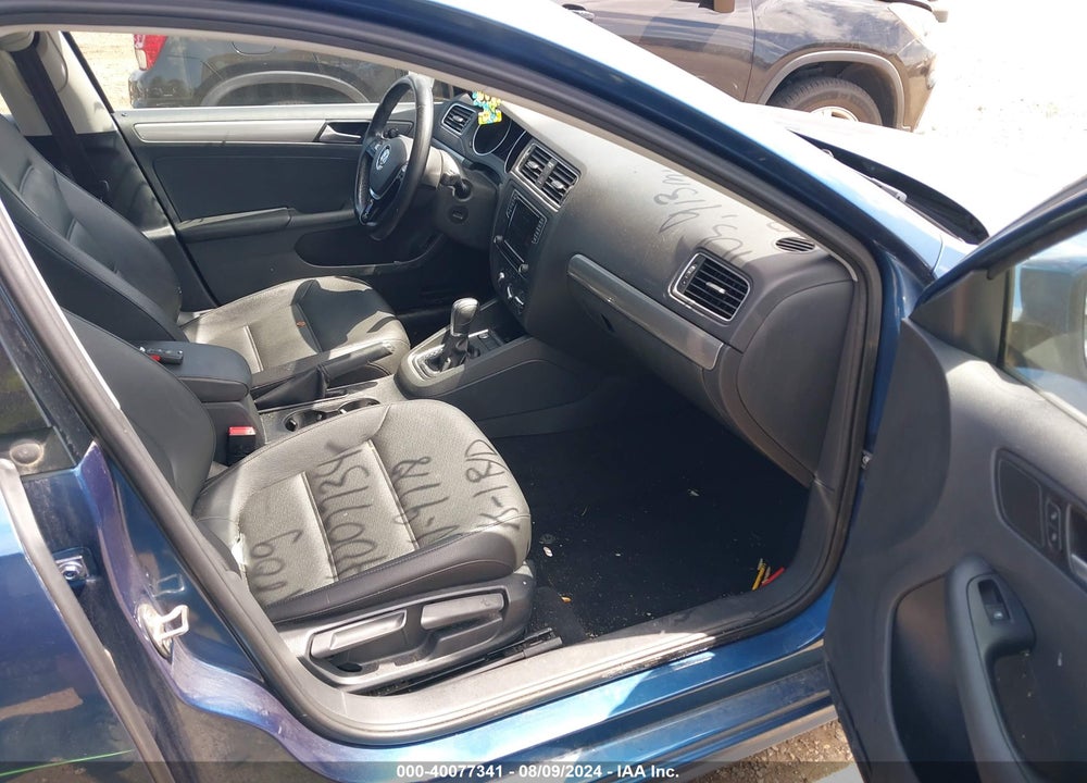 2017 VOLKSWAGEN JETTA 1.4T SE VIN: 3VWDB7AJ6HM309778