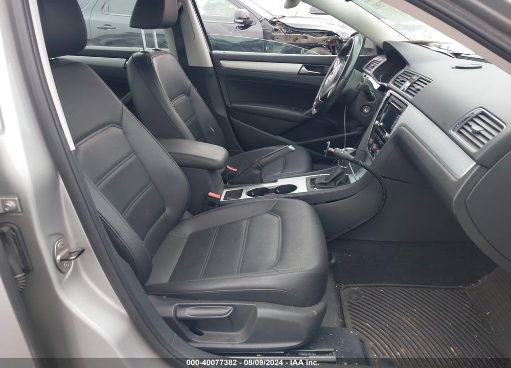 2013 VOLKSWAGEN PASSAT 2.5L SE VIN: 1VWBP7A30DC100039