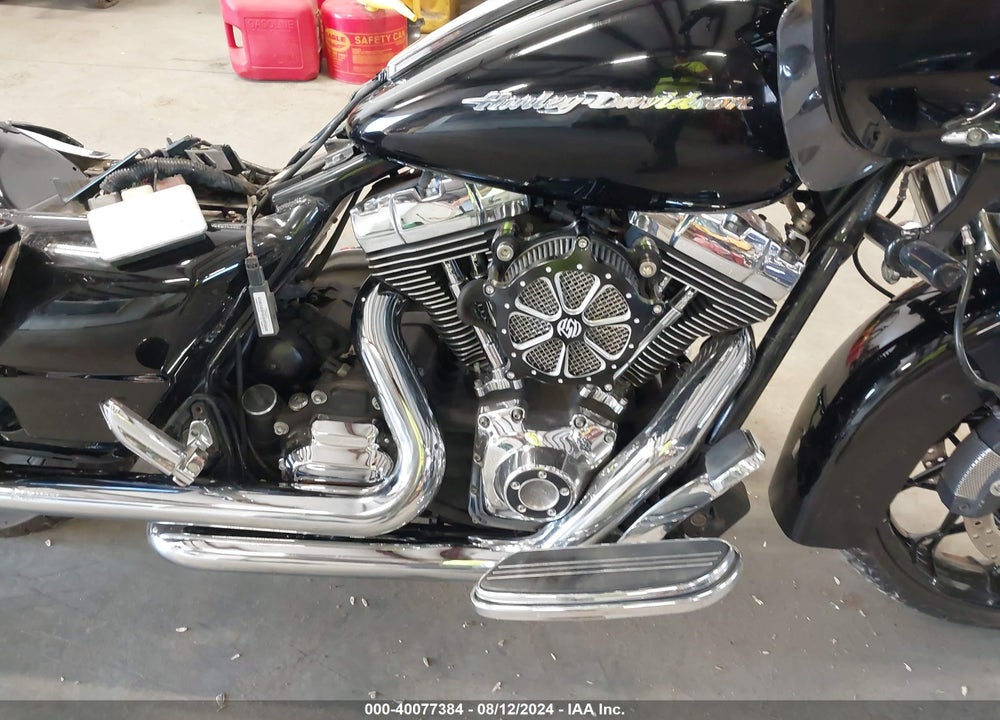 2015 HARLEY-DAVIDSON FLTRX ROAD GLIDE VIN: 1HD1KHM35FB606505