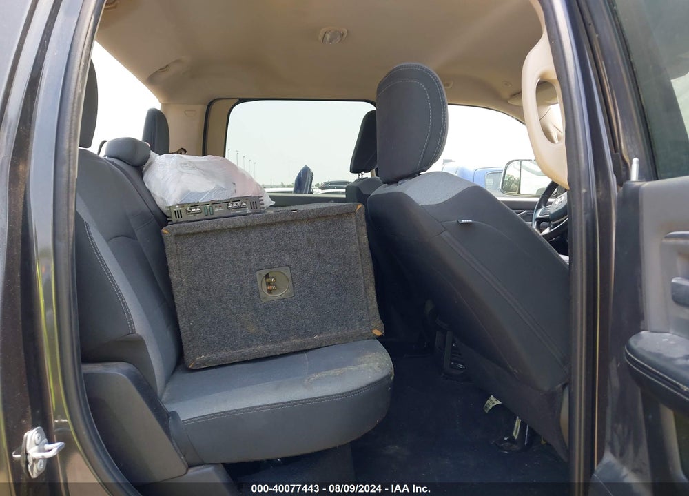 2019 RAM 2500 BIG HORN 4X4 6'4 BOX VIN: 3C6UR5DL3KG544037