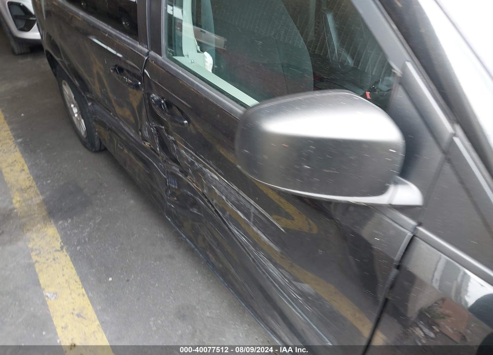 2011 DODGE GRAND CARAVAN EXPRESS VIN: 2D4RN4DG4BR737267