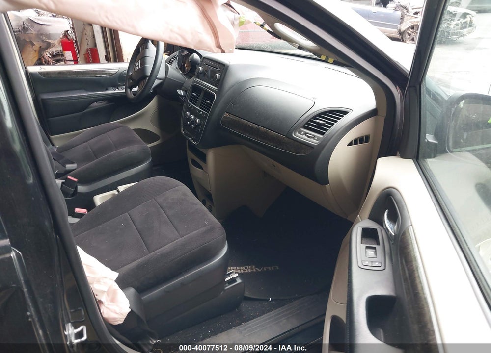 2011 DODGE GRAND CARAVAN EXPRESS VIN: 2D4RN4DG4BR737267
