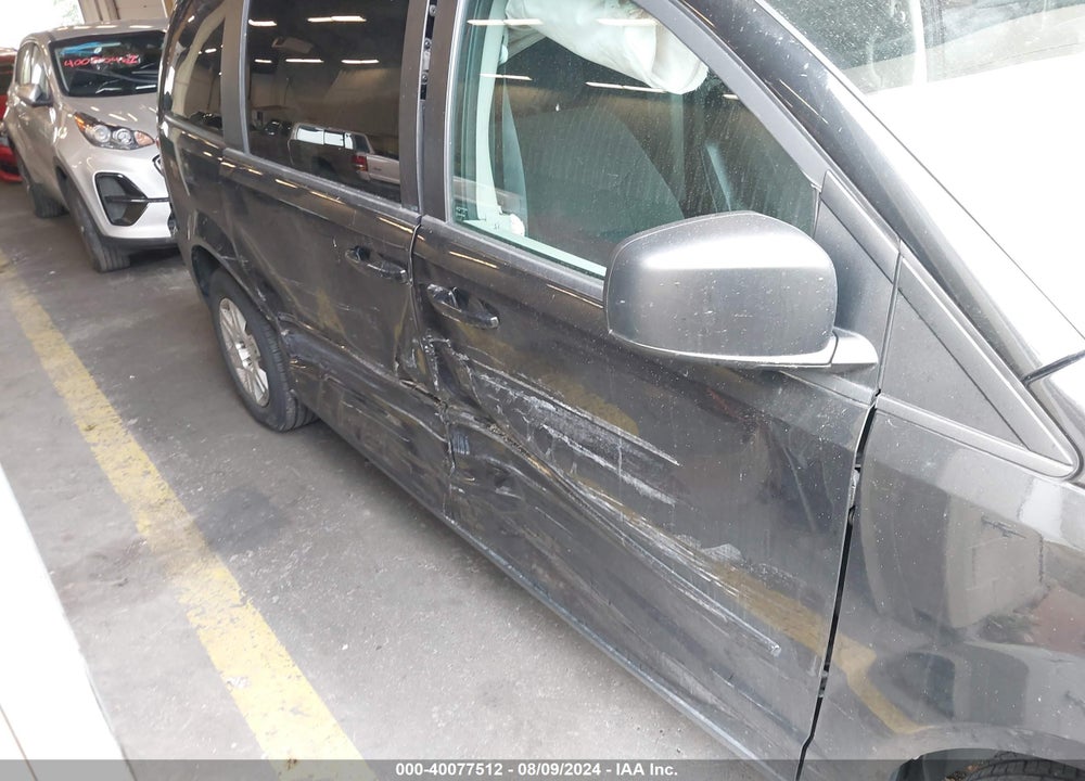 2011 DODGE GRAND CARAVAN EXPRESS VIN: 2D4RN4DG4BR737267