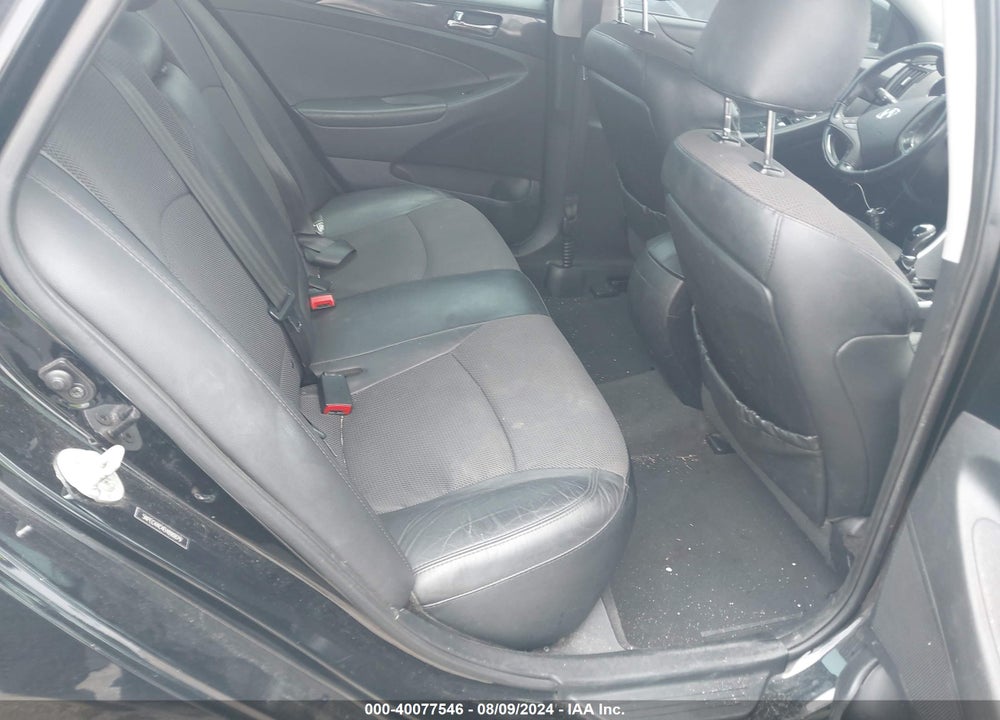 2014 HYUNDAI SONATA SE VIN: 5NPEC4AC4EH890879