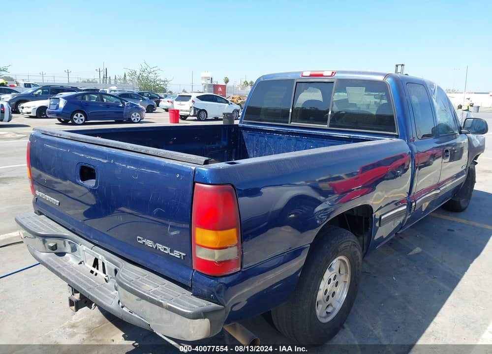 2002 CHEVROLET SILVERADO 1500 LS VIN: 2GCEC19T421235881