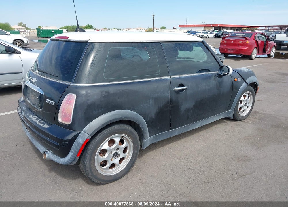 2004 MINI COOPER VIN: WMWRC33454TC51230