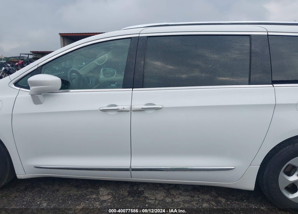 2018 CHRYSLER PACIFICA HYBRID TOURING L VIN: 2C4RC1L72JR105689