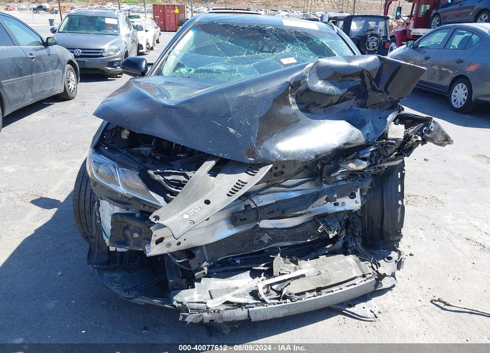 2018 TOYOTA CAMRY SE VIN: JTNB11HK5J3065679