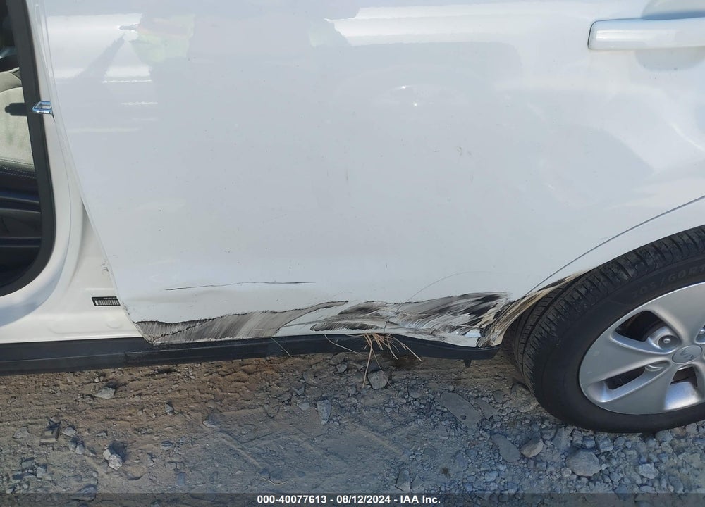 2015 KIA SOUL VIN: KNDJN2A22F7193415