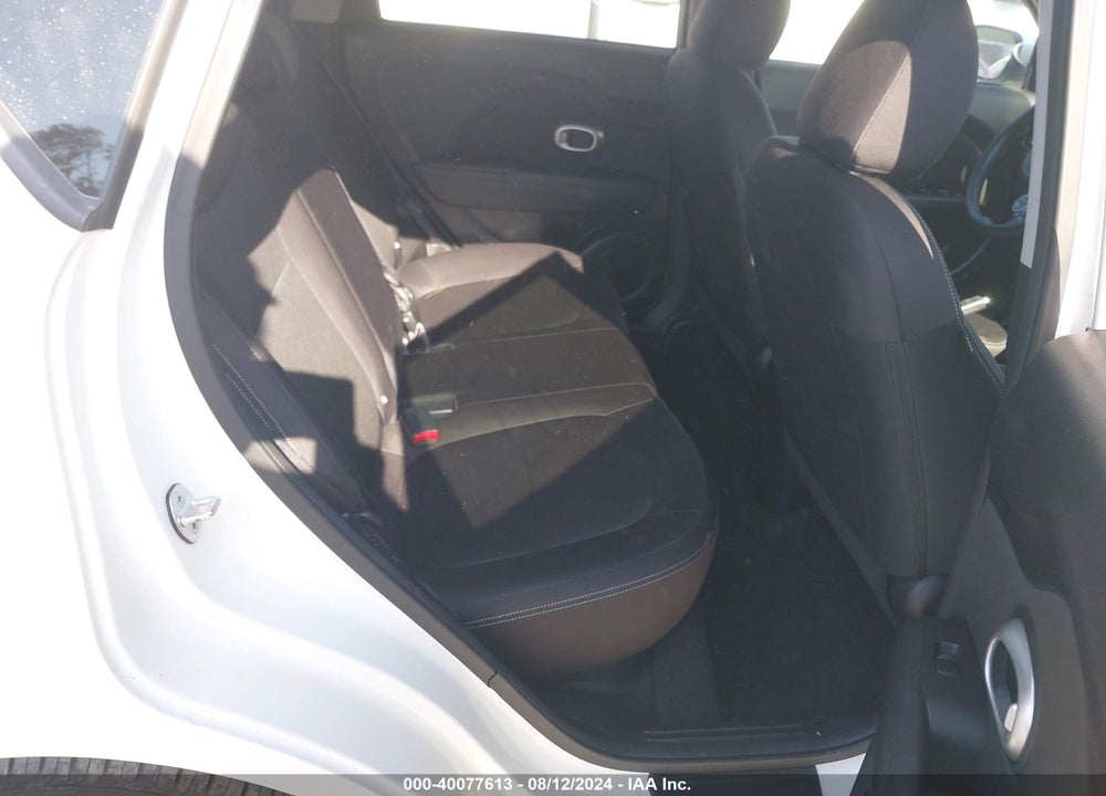 2015 KIA SOUL VIN: KNDJN2A22F7193415