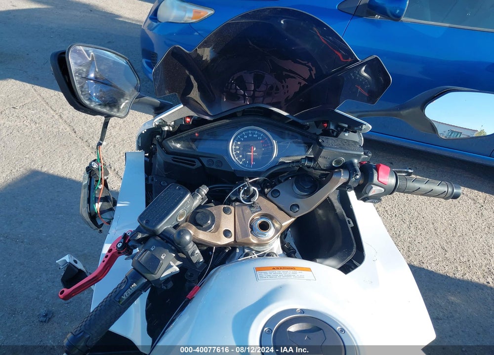 2014 HONDA VFR800 F VIN: JH2RC7913EK000726