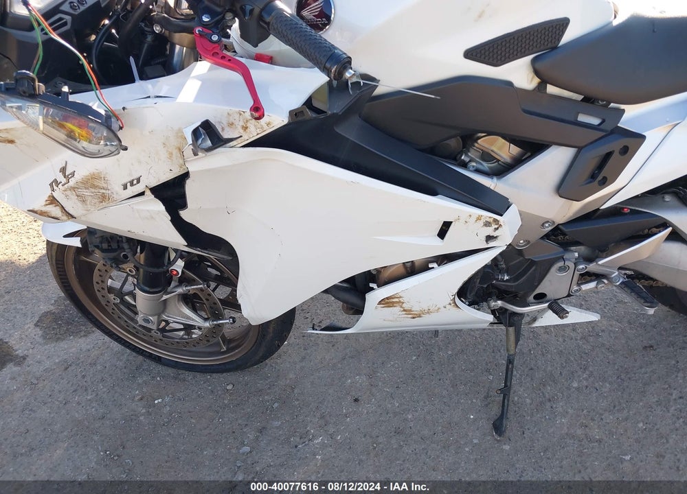 2014 HONDA VFR800 F VIN: JH2RC7913EK000726