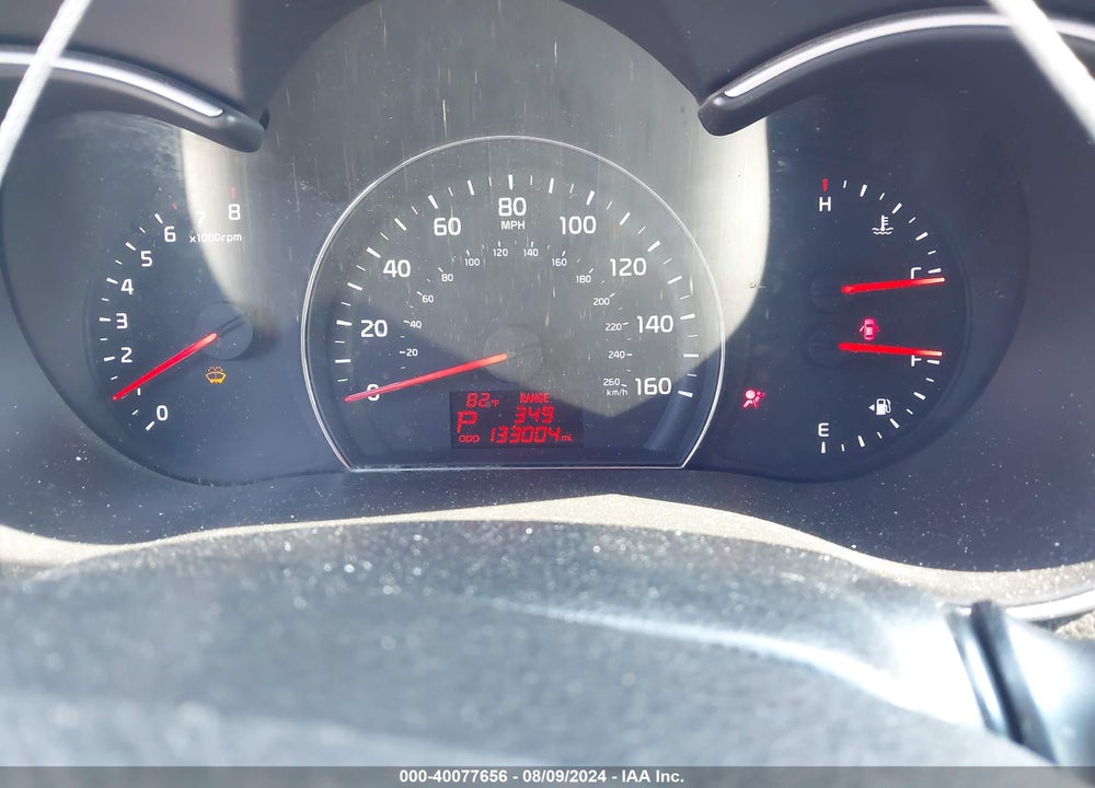 2015 KIA SORENTO LX VIN: 5XYKTCA61FG572542