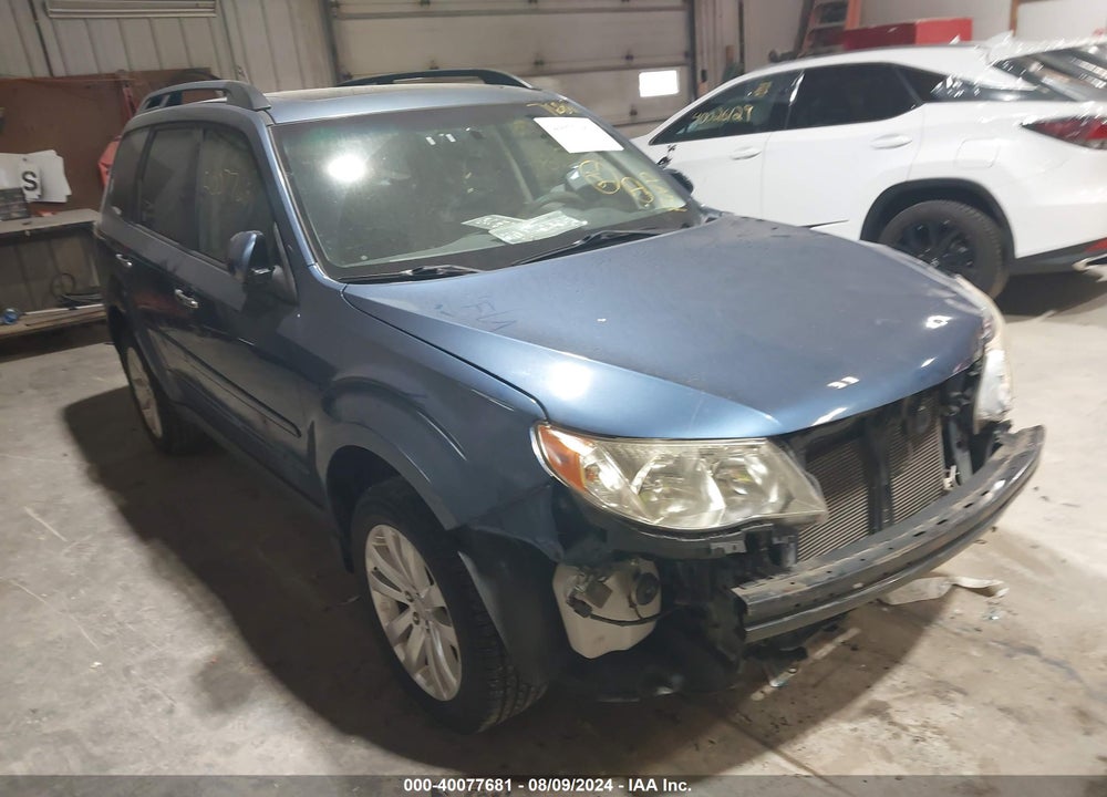 2013 SUBARU FORESTER 2.5X PREMIUM VIN: JF2SHADC0DH424752