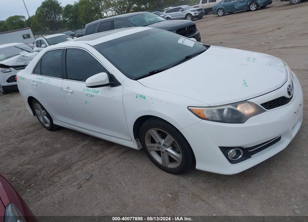 2013 TOYOTA CAMRY SE VIN: 4T1BF1FK8DU223967
