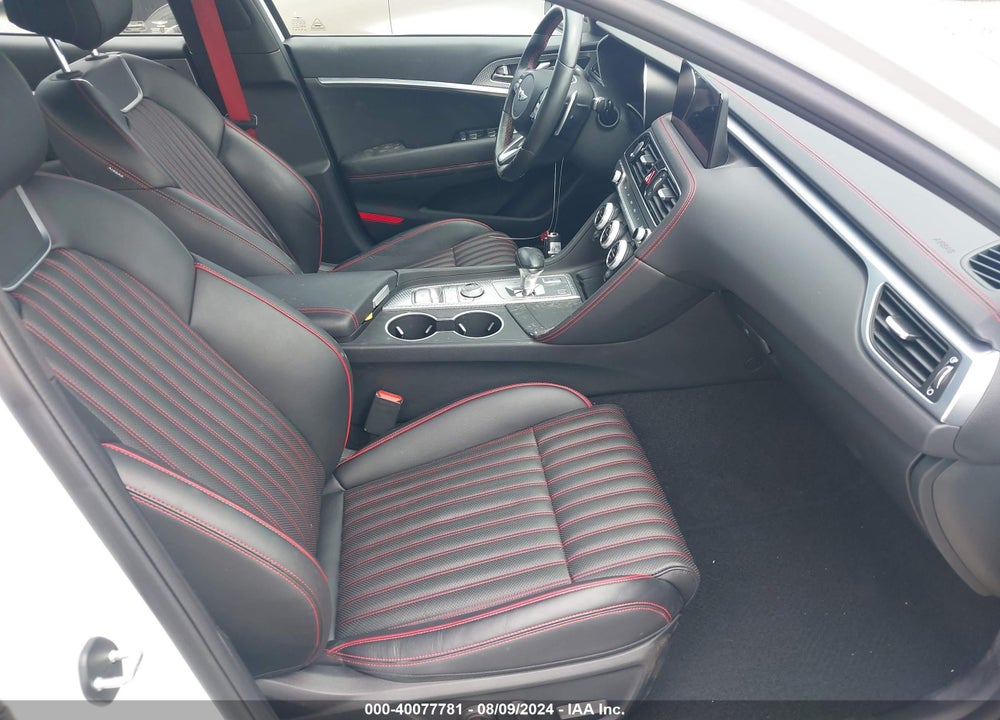 2022 GENESIS G70 3.3T AWD VIN: KMTG54TE4NU102806