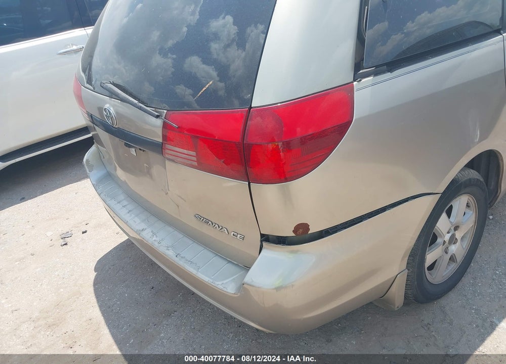 2004 TOYOTA SIENNA CE VIN: 5TDZA23C74S082382