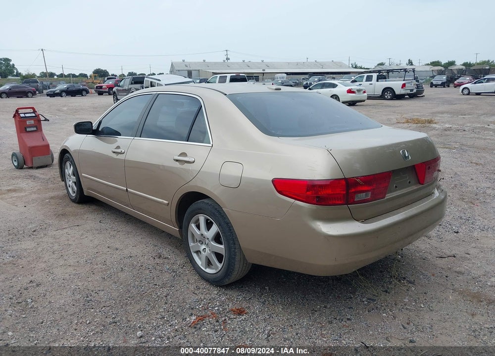 2005 HONDA ACCORD 3.0 EX VIN: 1HGCM66545A080008