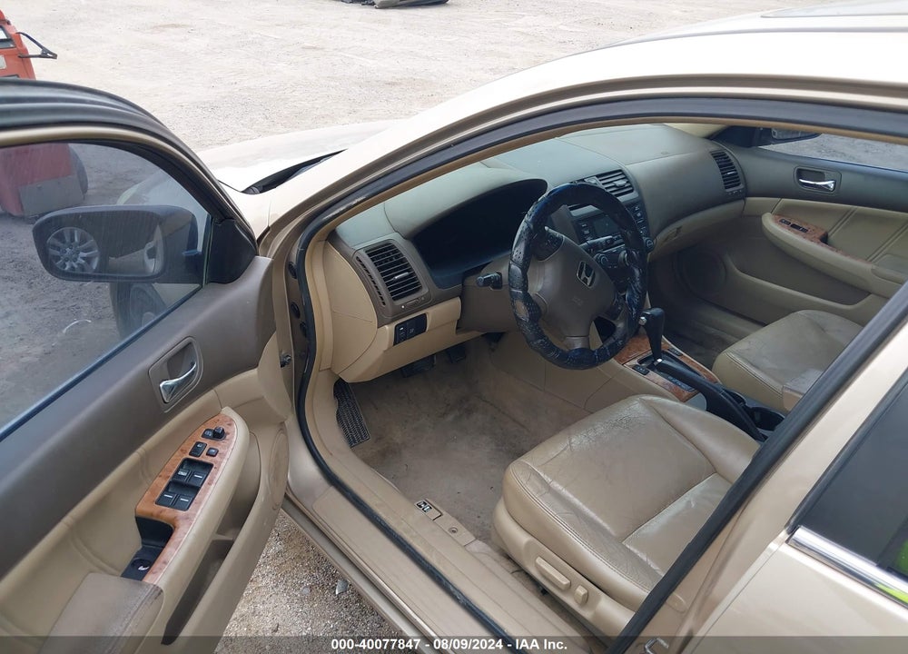 2005 HONDA ACCORD 3.0 EX VIN: 1HGCM66545A080008