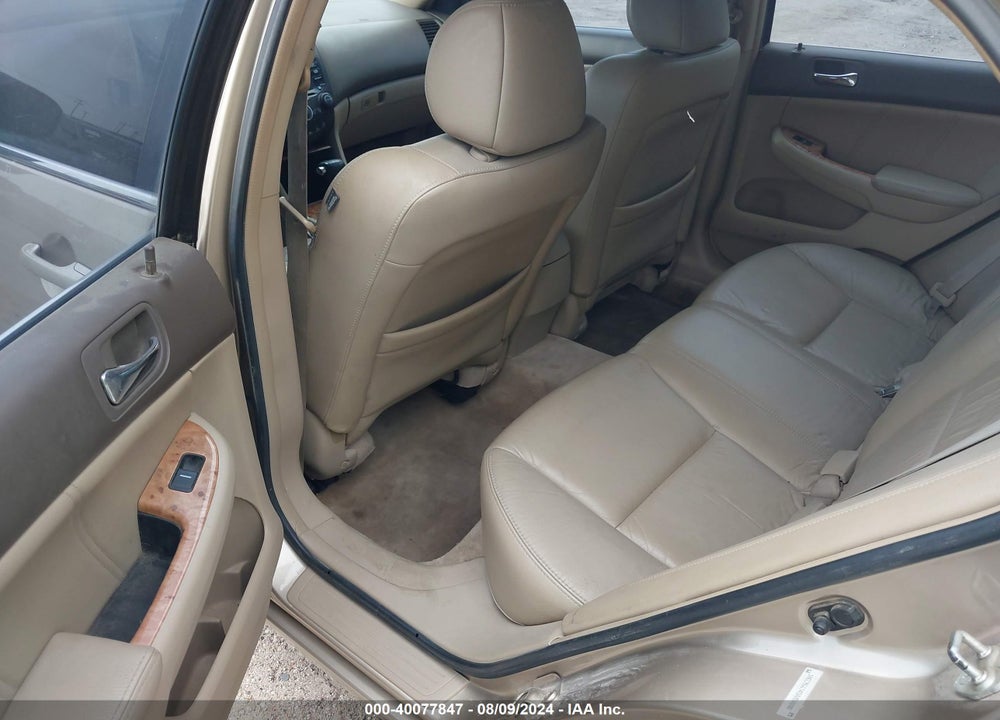 2005 HONDA ACCORD 3.0 EX VIN: 1HGCM66545A080008