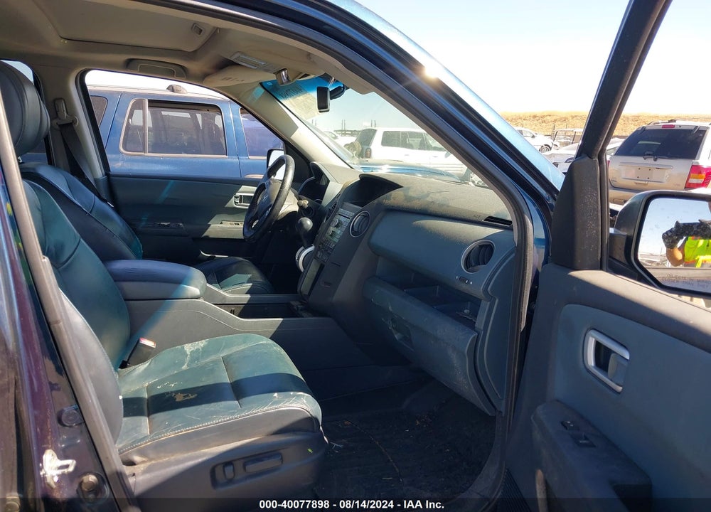 2009 HONDA PILOT EX-L VIN: 5FNYF48579B042740