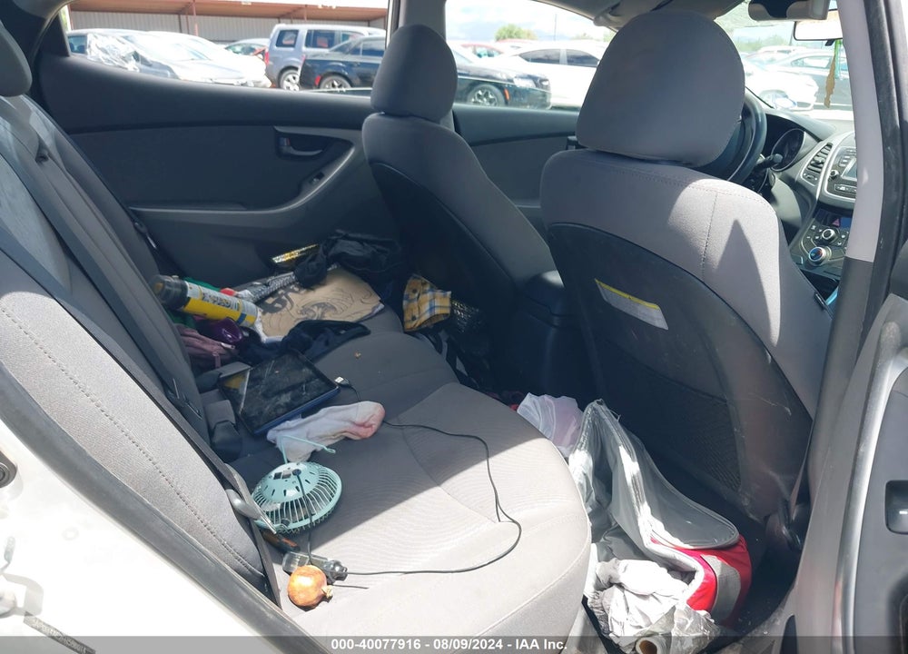 2015 HYUNDAI ELANTRA SE VIN: 5NPDH4AE2FH586014