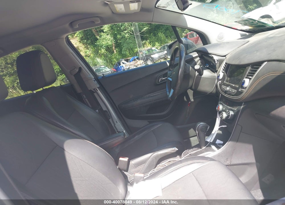 2019 CHEVROLET TRAX LT VIN: 3GNCJPSB7KL220928
