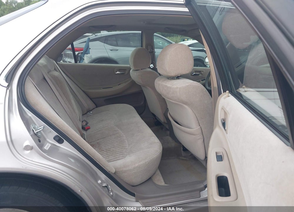 1998 HONDA ACCORD EX VIN: 1HGCG5653WA057063