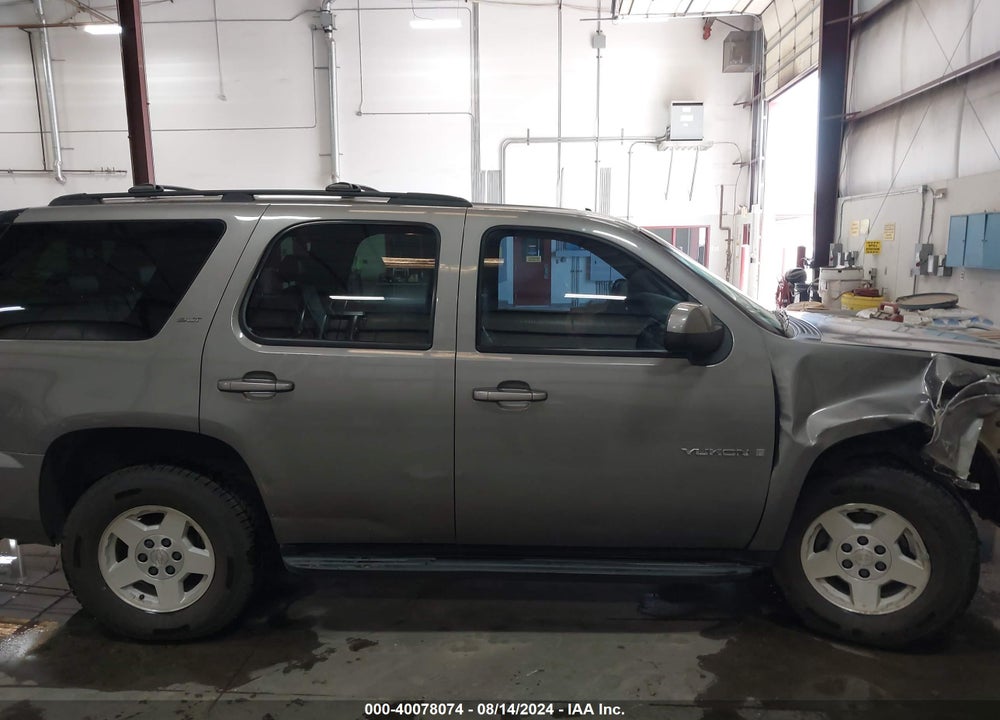 2008 GMC YUKON SLT VIN: 1GKFK13068J211056