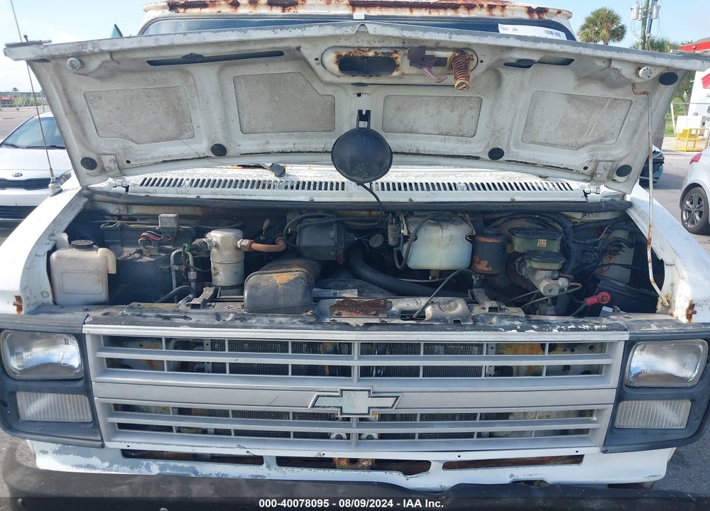 1991 CHEVROLET G20 VIN: 1GCEG25K1M7112813
