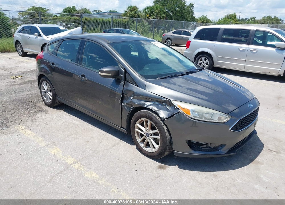 2016 FORD FOCUS SE VIN: 1FADP3K26GL290157