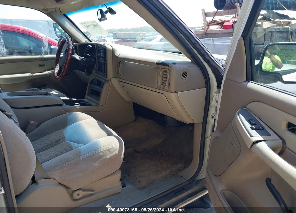 2003 CHEVROLET TAHOE LS VIN: 1GNEC13Z33J236788