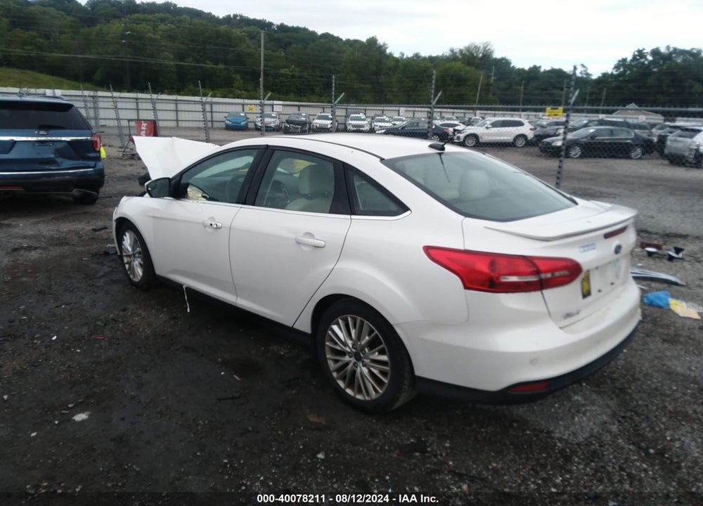 2018 FORD FOCUS TITANIUM VIN: 1FADP3J25JL288277
