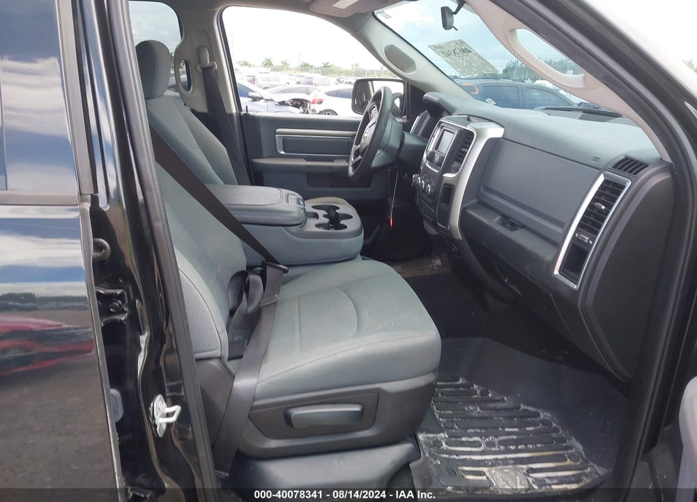 2019 RAM 1500 CLASSIC SLT 4X2 6'4 BOX VIN: 1C6RR6TT2KS572143