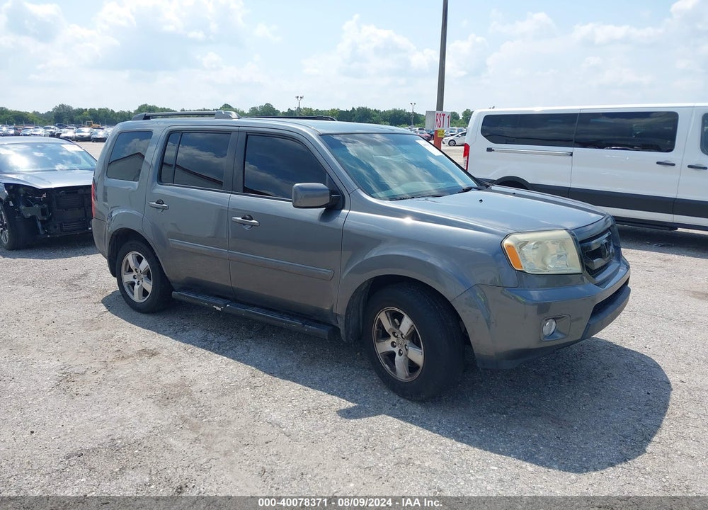 2011 HONDA PILOT EX-L VIN: 5FNYF4H62BB059895