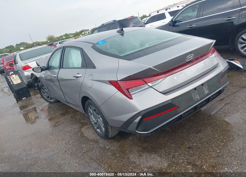 2024 HYUNDAI ELANTRA SEL VIN: KMHLM4DG8RU663155