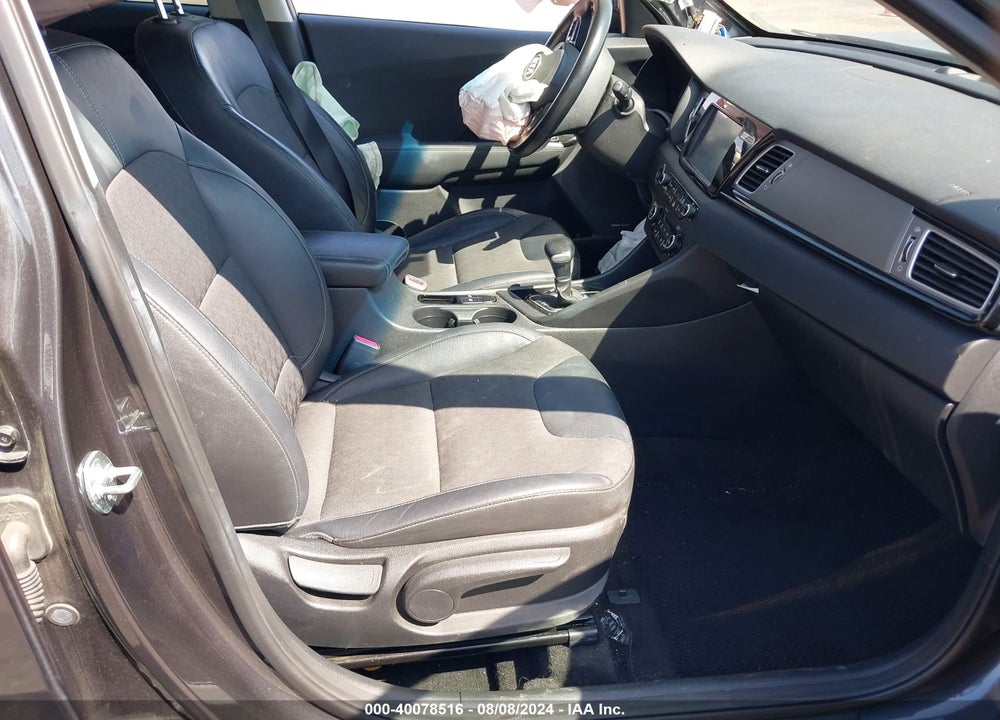 2018 KIA NIRO EX VIN: KNDCC3LC8J5150101
