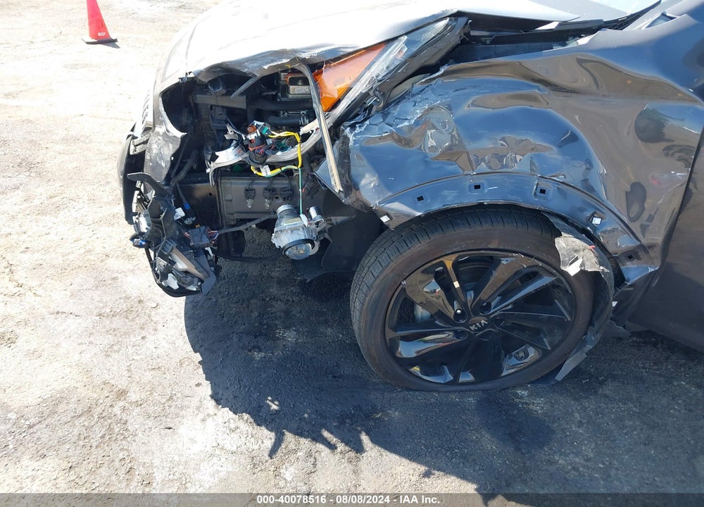 2018 KIA NIRO EX VIN: KNDCC3LC8J5150101