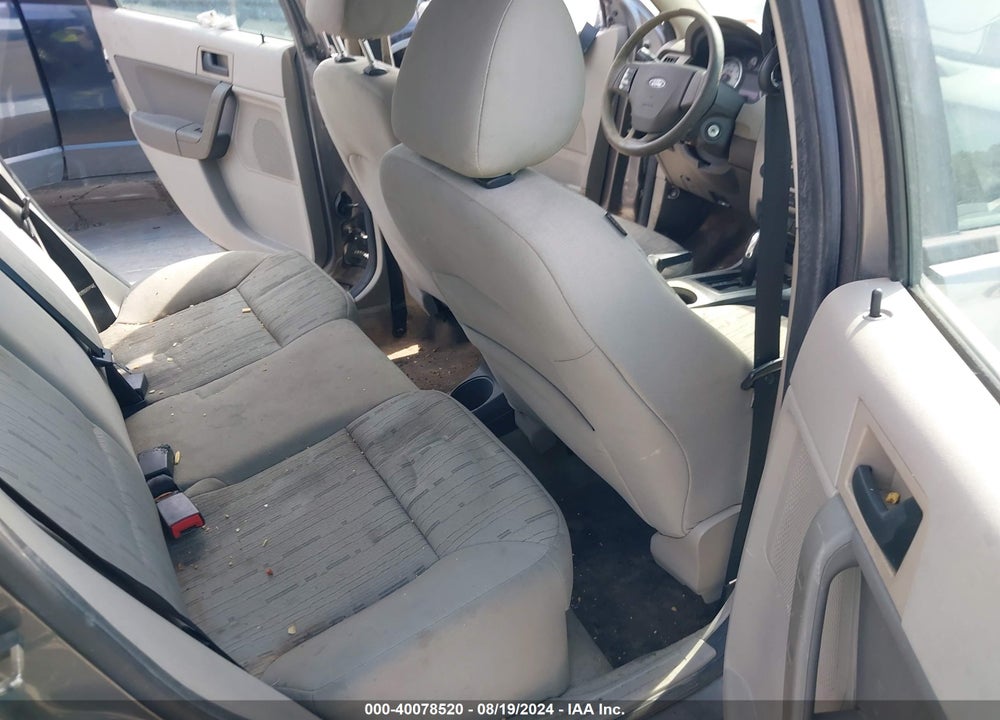 2010 FORD FOCUS SE VIN: 1FAHP3FN1AW165112