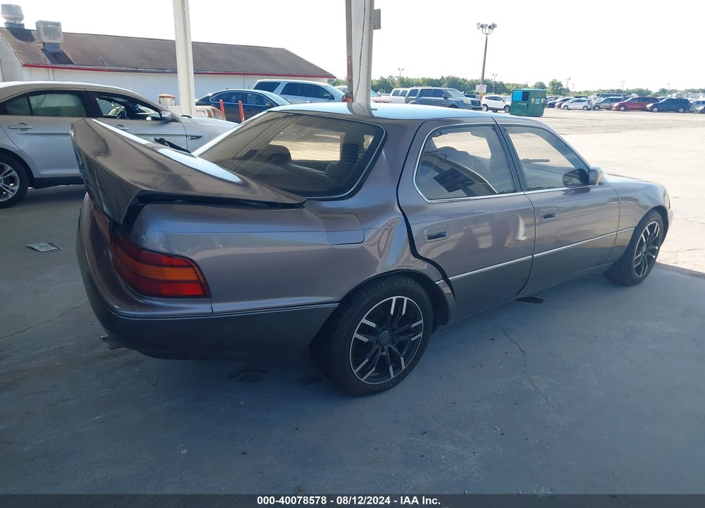 1993 LEXUS LS 400 VIN: JT8UF11E3P0152301