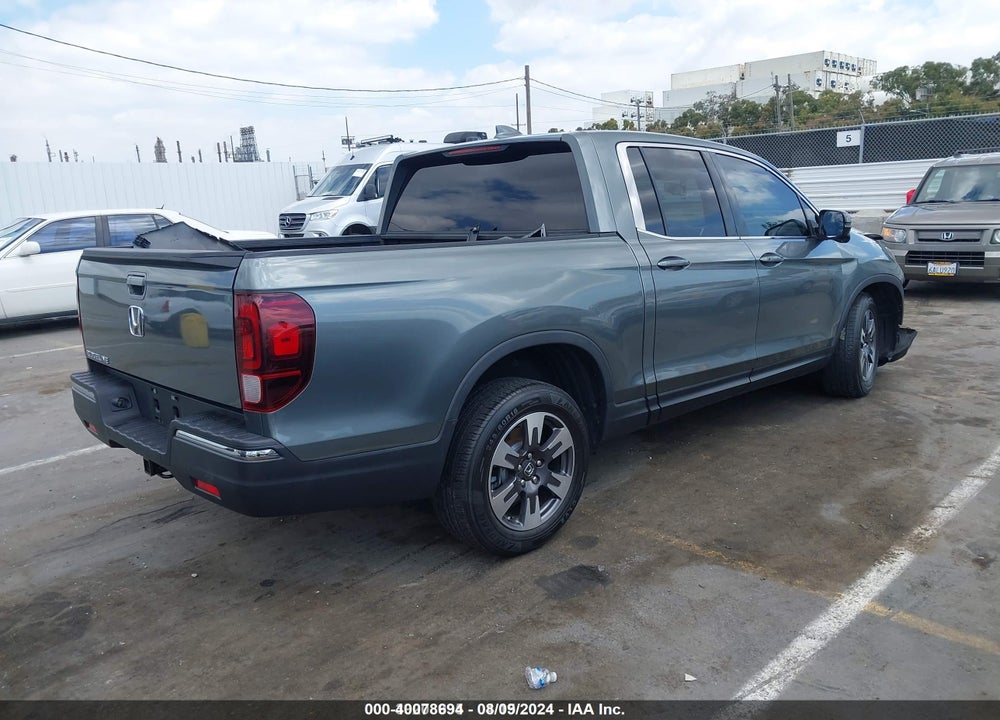 2017 HONDA RIDGELINE VIN: 5FPYK2F63HB001488