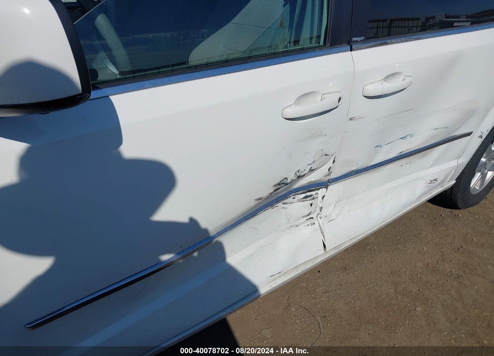 2010 CHRYSLER TOWN & COUNTRY TOURING VIN: 2A4RR5D15AR346284