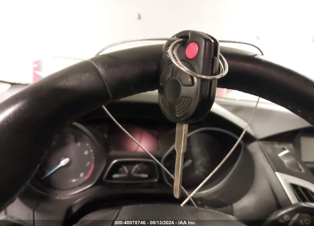 2014 FORD FOCUS SE VIN: 1FADP3F26EL314383