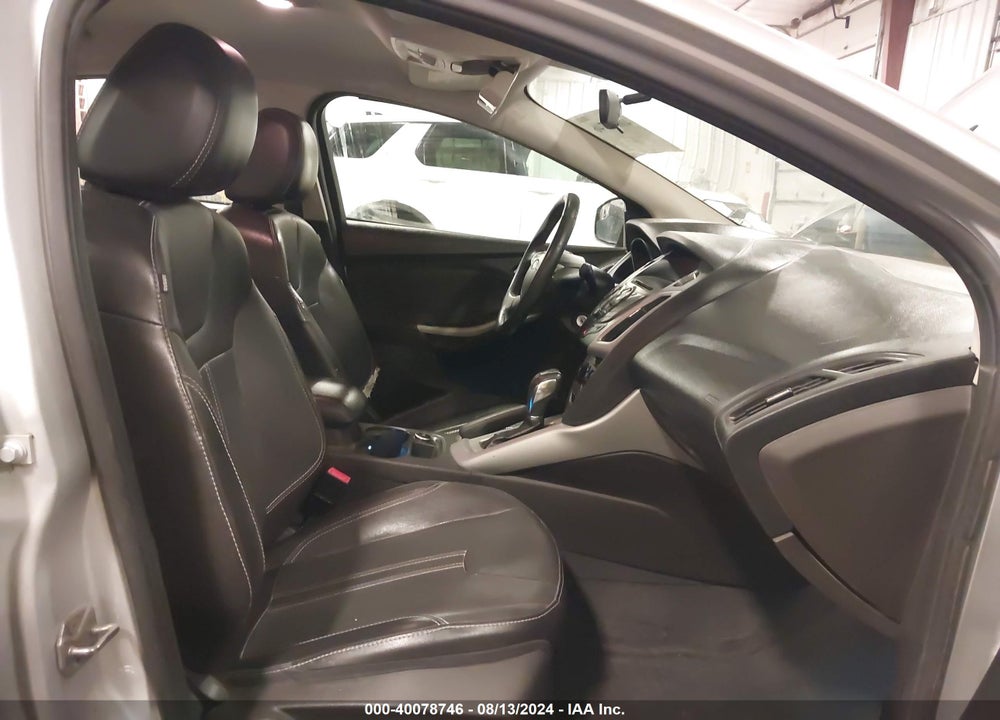 2014 FORD FOCUS SE VIN: 1FADP3F26EL314383