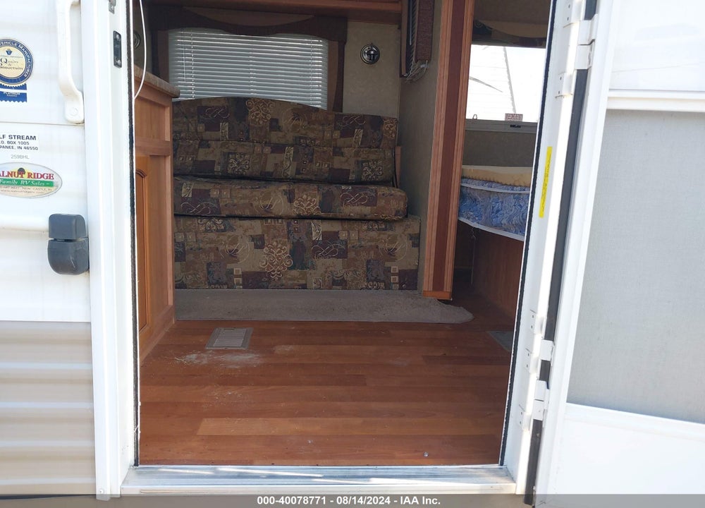 2011 GULF STREAM INNSBRUCK VIN: 1NL1GTL29B1102774
