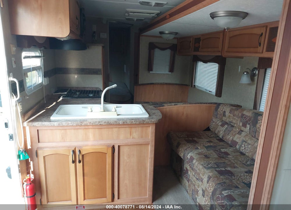 2011 GULF STREAM INNSBRUCK VIN: 1NL1GTL29B1102774