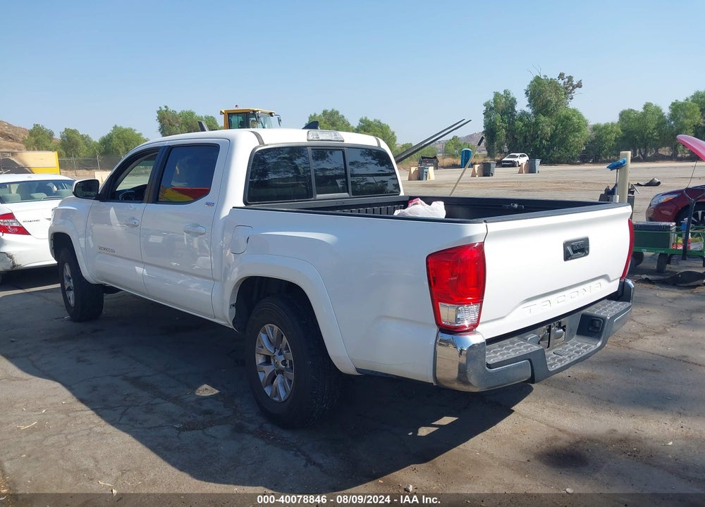 2017 TOYOTA TACOMA SR5 VIN: 5TFAX5GN2HX091600